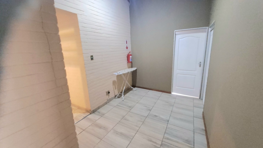 16 Bedroom Property for Sale in Universitas Free State